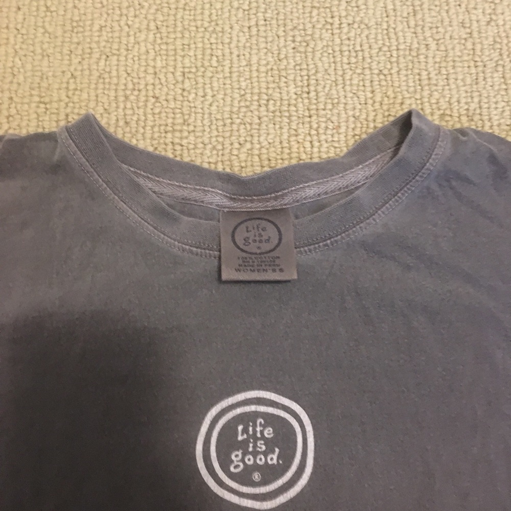 Life is good grey gray short sleeved tee